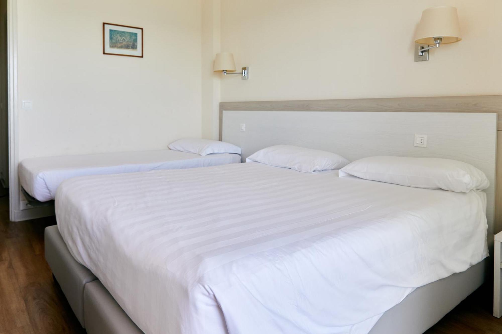 Hotel Le Dauphin Menton Eksteriør billede